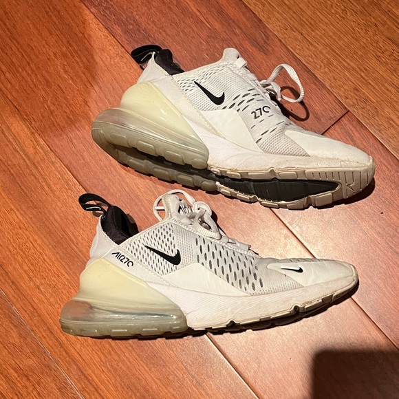 Nike Sneaker - Picture 2 of 4